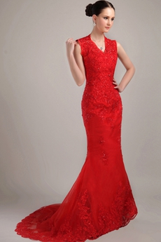 Keyhole Back Full Length Red Lace Mermaid Wedding Gown 
