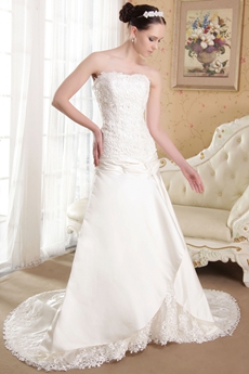 A-line Full Length Lace Wedding Dress Corset Back 