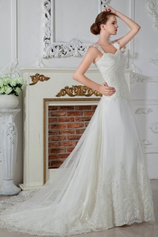 Elegant Straps A-Line Vintage Brides Wedding Dresses