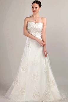 Luxurious Beaded A-line Lace Wedding Dress 