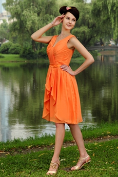 Knee Length Chiffon Orange Bridesmaid Dress 