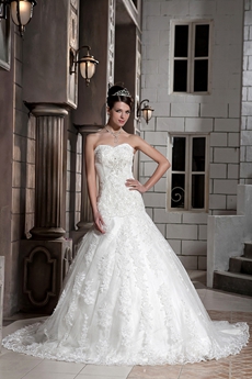 Magnificent Dropped Waist Ball Gown Lace Wedding Dress 