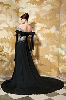 Luxurious One Shoulder A-line Black Chiffon Prom Dress With Heavy Beads