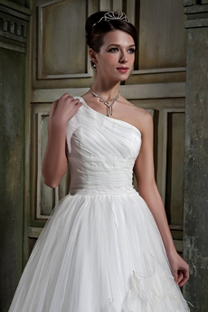 Stunning One Shoulder White Tulle Princess Wedding Dress Woth Feather   