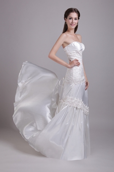 Glamour A-line Full Length Lace Wedding Dress Corset Back 