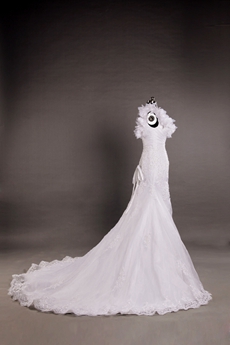 V-Neckline Sheath Lace Wedding Dress 