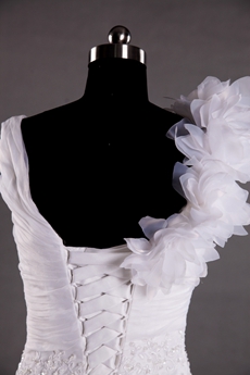 V-Neckline Sheath Lace Wedding Dress 