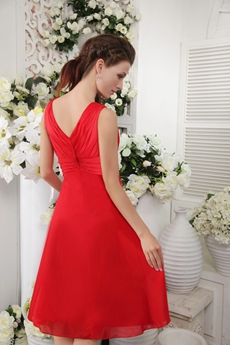 Inexpensive V-Neckline Red Chiffon Knee Length Bridesmaid Dress 