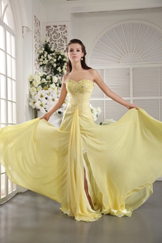 Charming Sweetheart A-line Yellow Chiffon Prom Dress Corset 