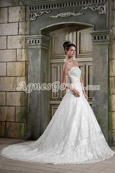 Traditional A-line Lace Bridal Gown With Great Handwork 