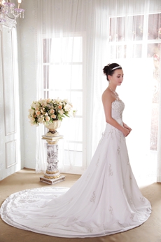 Luxury A-line Chiffon Embroidery Beads Wedding Dress Corset Back 