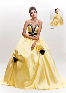 Sweetheart Ball Gown Satin Daffodil Quinceanera Dress With Black Flower