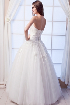 Ball Gown Full Length White Tulle Quinceanera Dress With Exquisite Beads 