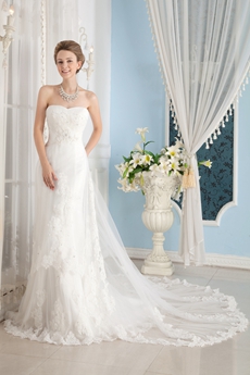 Dipped Neckline A-line Lace Bridal Gown 
