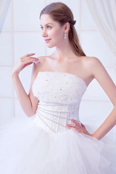 Dazzling Strapless White Tulle Puffy Wedding Dress With Multi Layered 