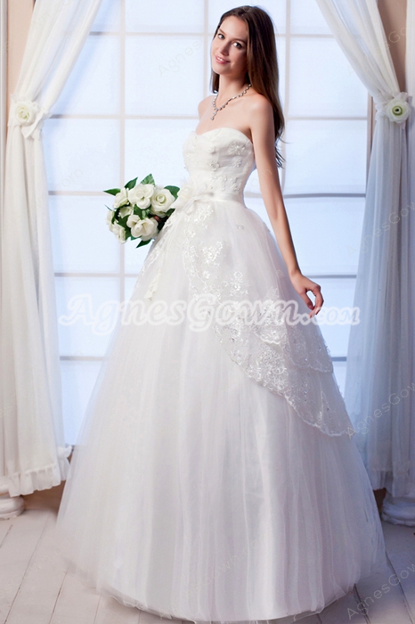 Sweetheart Ball Gown White Tulle Quinceanera Dress With Appliques 