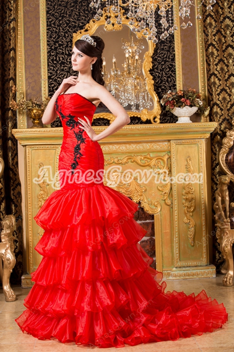 Gorgeous Strapless Red Organza Trumpet/Mermaid Quinceanera Dress With Black Appliques