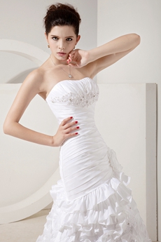 Terrific Dipped Neckline White Taffeta Ruffled Wedding Dress Corset Back 