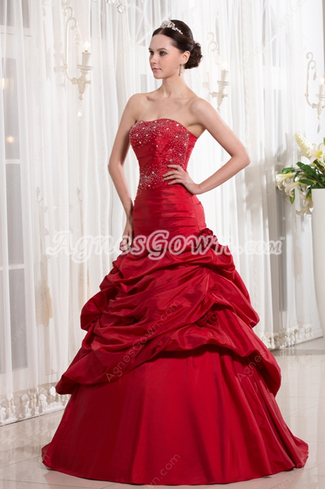 Latest Dipped Neckline A-line Floor Length Red Quinceanera Dresses Dropped Waist 
