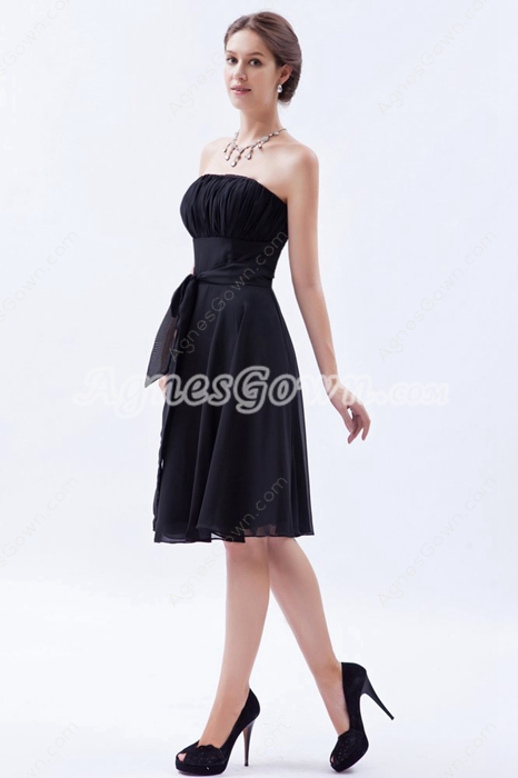 Knee Length Strapless Neckline Black Chiffon Homecoming Dress 