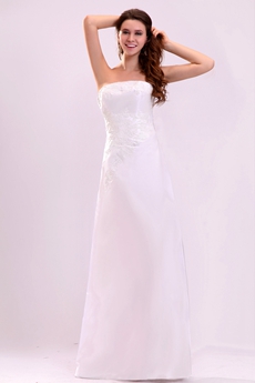 Simple A-line Satin Beach Wedding Gown With Appliques 