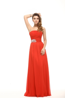 Modest Strapless Red Chiffon Plus Size Bridesmaid Dress