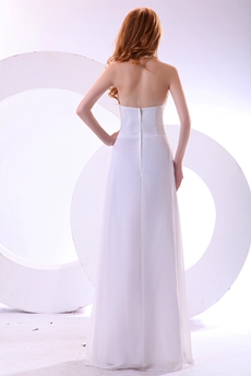 Fantastic Halter A-line White Chiffon Prom Dress With Exquisite Beads 