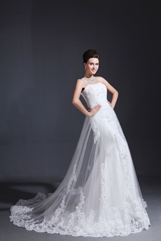Glamour Strapless A-line Lace Wedding Dress With Great Handwork 