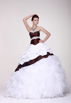 Vintage Dipped Neckline Ball Gown Brown & White Vestidos de Quinceanera Dress
