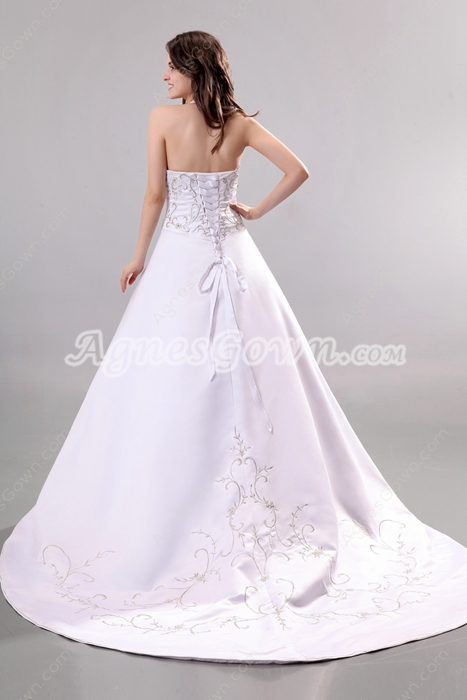 Elegant Halter White Wedding Dress With Silver Embroidery 