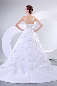 Classy Strapless Ball Gown Taffeta Embroidery Wedding Dress 