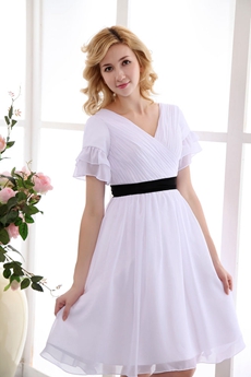 Short Sleeves Knee Length White Chiffon Beach Wedding Dress 
