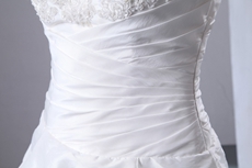 Noble Taffeta Simple Wedding Dress With Beads 