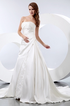 Classical Strapless A-line Satin Wedding Dress With Buttons  