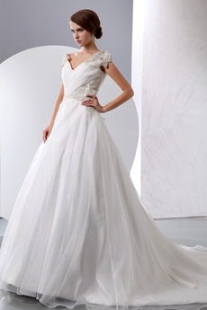Extraordinary V-Neckline Ball Gown Wedding Dress Corset Back 