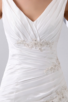 Graceful V-neckline Taffeta Wedding Dress Dropped Waist  