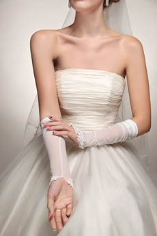 Fingerless Fishnet Wedding Gloves With Appliques 