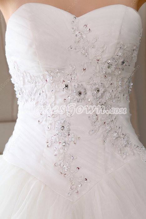 Glamour Basque Waist Wedding Dress With Exquisite Handwork 