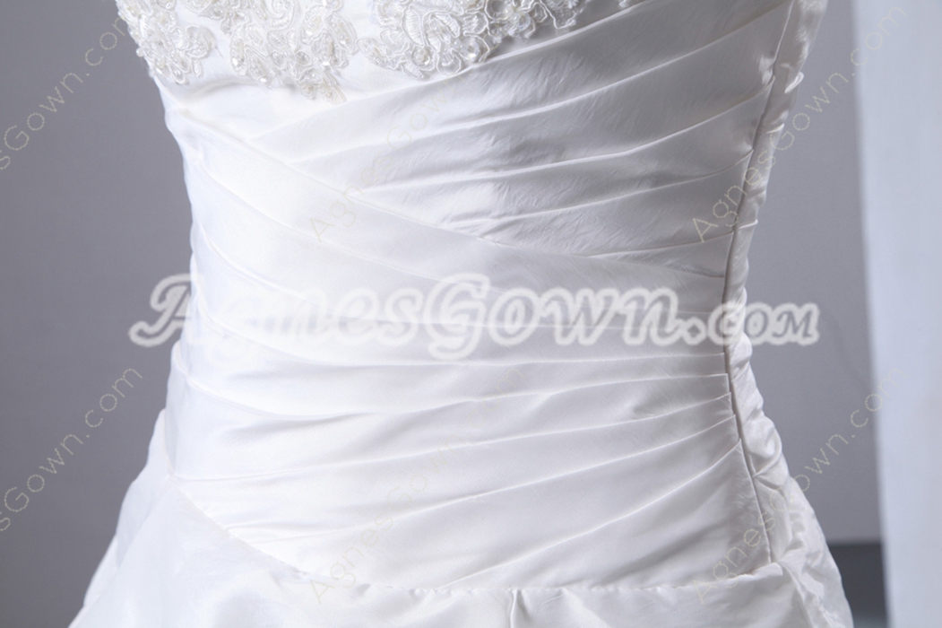 Noble Taffeta Simple Wedding Dress With Beads 