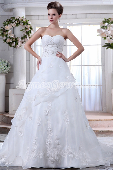 Classic Organza Celebrity Wedding Dress With 3d Flowers 