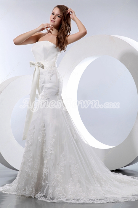 Fit-And-Flare Ivory Lace Wedding Dress With Satin Band 