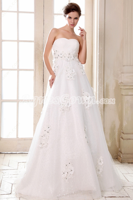 Flattering A-line Tulle Plus Size Wedding Dress With 3d Flowers 