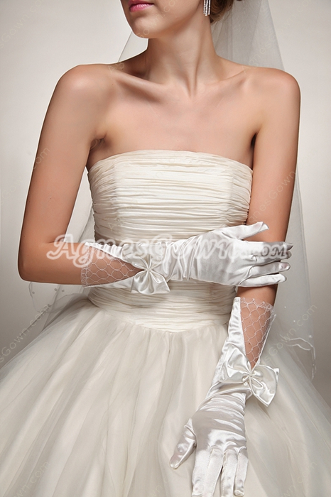 Lovely Wedding Gloves With Bow