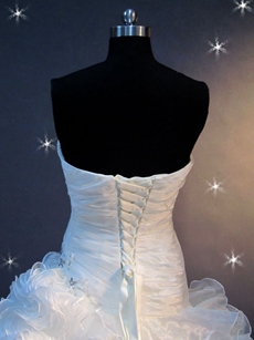 Pretty Ruffled Sweetheart Ball Gown Wedding Dress