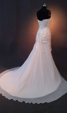 Graceful Sweetheart Chiffon A-line Full Length Wedding Dresses