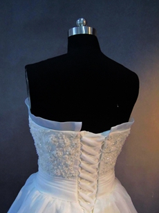 Brilliant Organza Strapless Celebrity Wedding Dresses 