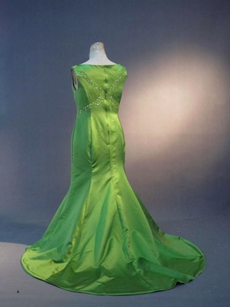Charming Green Satin Bateau Mother of the Bride Plus Size Dresses