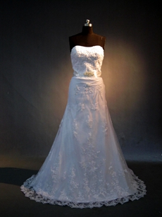 Elegant Lace Wedding Dresses for Old Woman