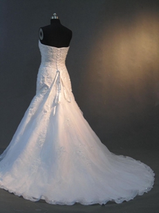 Fantastic Strapless Trumpet Lace Wedding Dresses
