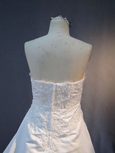 Elegant Strapless Winter Plus Size Wedding Dresses